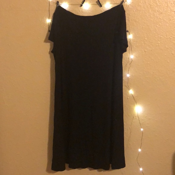 SOCIALITE | Black Flowy Dress - Picture 4 of 4